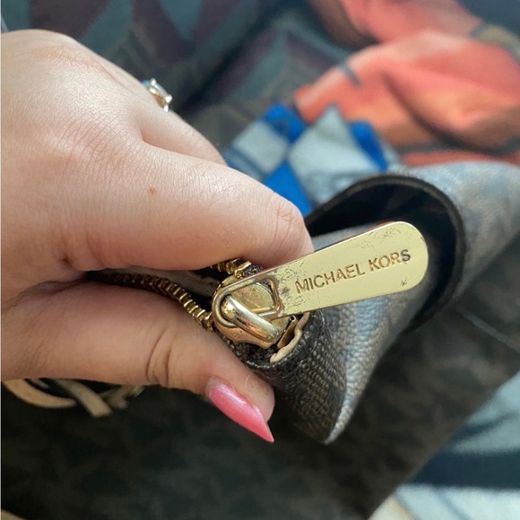 Michael Kors signature tote bag - Picture 8 of 12